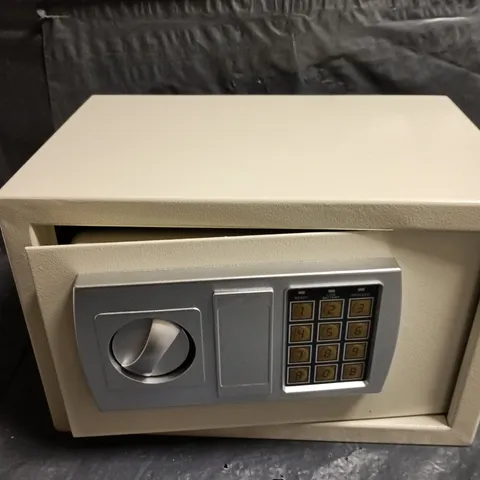 SECURITY SAFE WITH DIGITAL KEYPAD & ROTARY DIAL