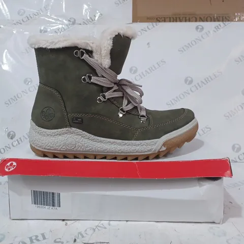 BOXED PAIR OF RIEKER WARM HIKING BOOTS, KHAKI - SIZE 7.5