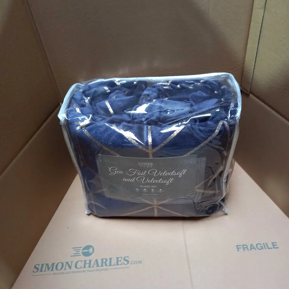 BRAND NEW BOXED COZEE HOME GEO FOIL VELVETSOFT AND VELVETSOFT 