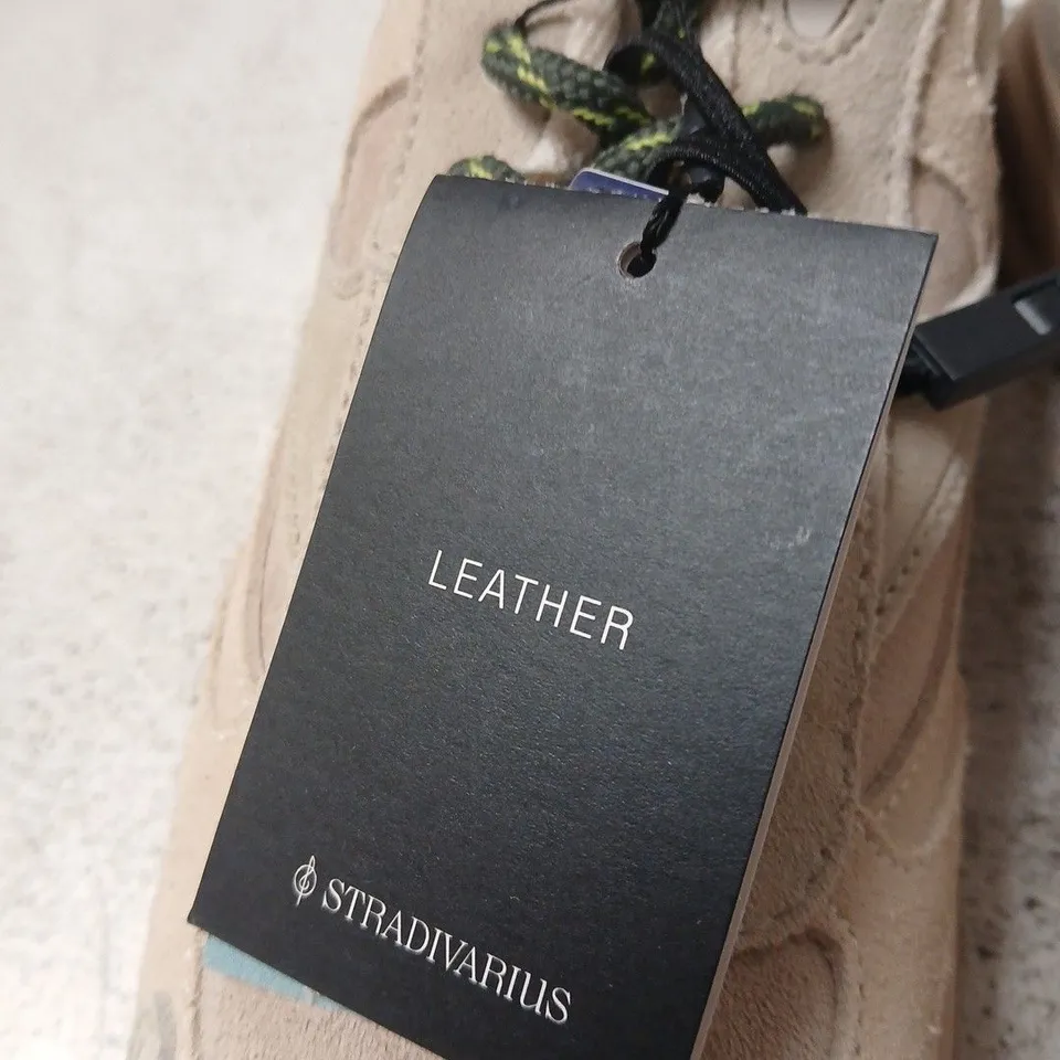 STRADIVARIUS LEATHER SNEAKERS – UK 5 (EU 38)