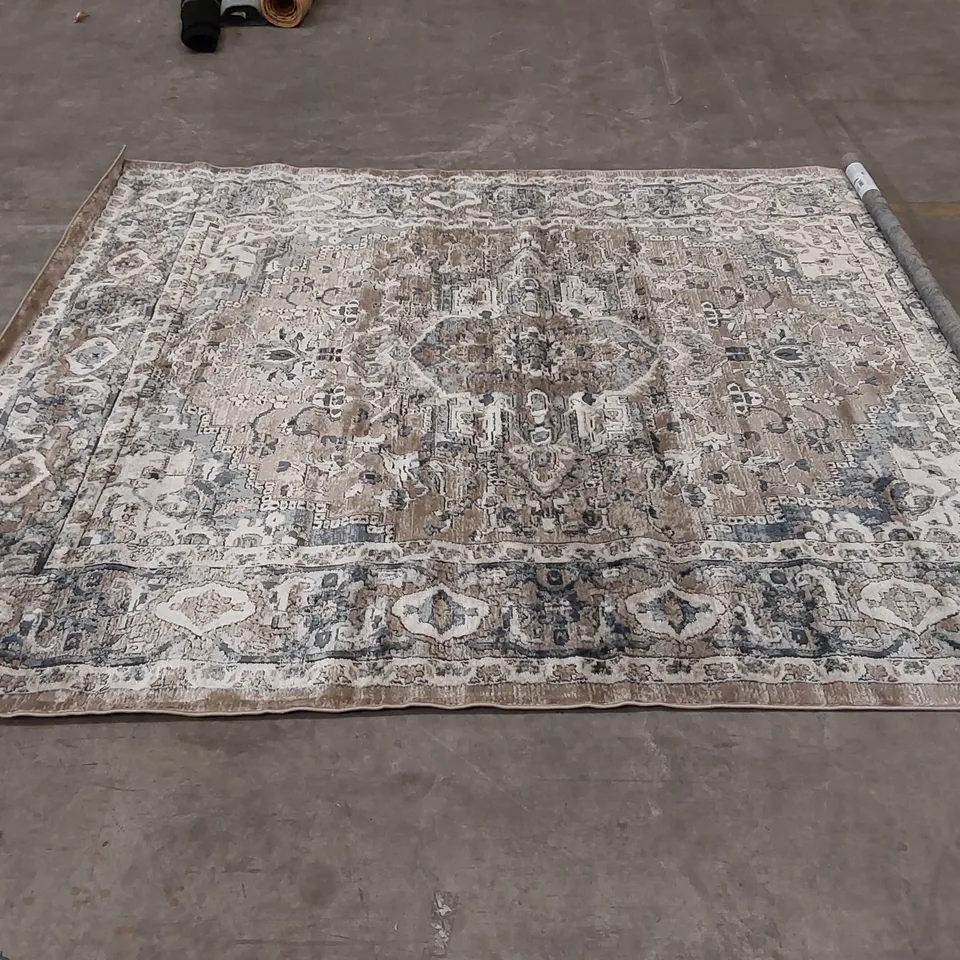 CALABRIA TUFTED RUG IN GREY/BROWN - 239 x 300CM