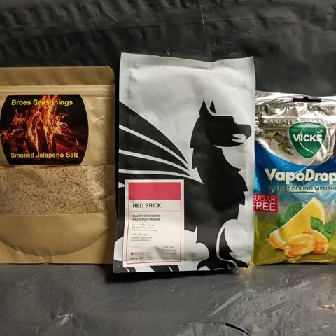 APPROXIMATELY 10 ASSORTED FOOD AND DRINK ITEMS TO INCLUDE VICKS VAPODROPS, SMOKED JALAPENO SALT, ETC