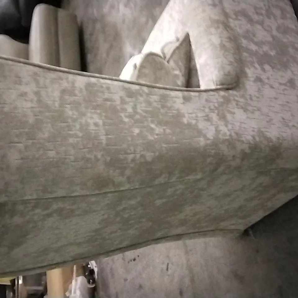 QUALITY DESIGNER CREAM PLUSH FABRIC ARMCHAIR 