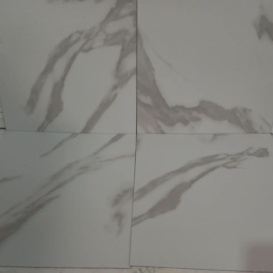 BOX OF APPROXIMATELY 50 MARBLE EFFECT WALL/FLOORING TILES IN WHITE
