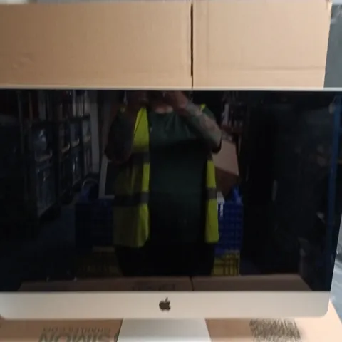 APPLE IMAC ALL IN ONE COMPUTER