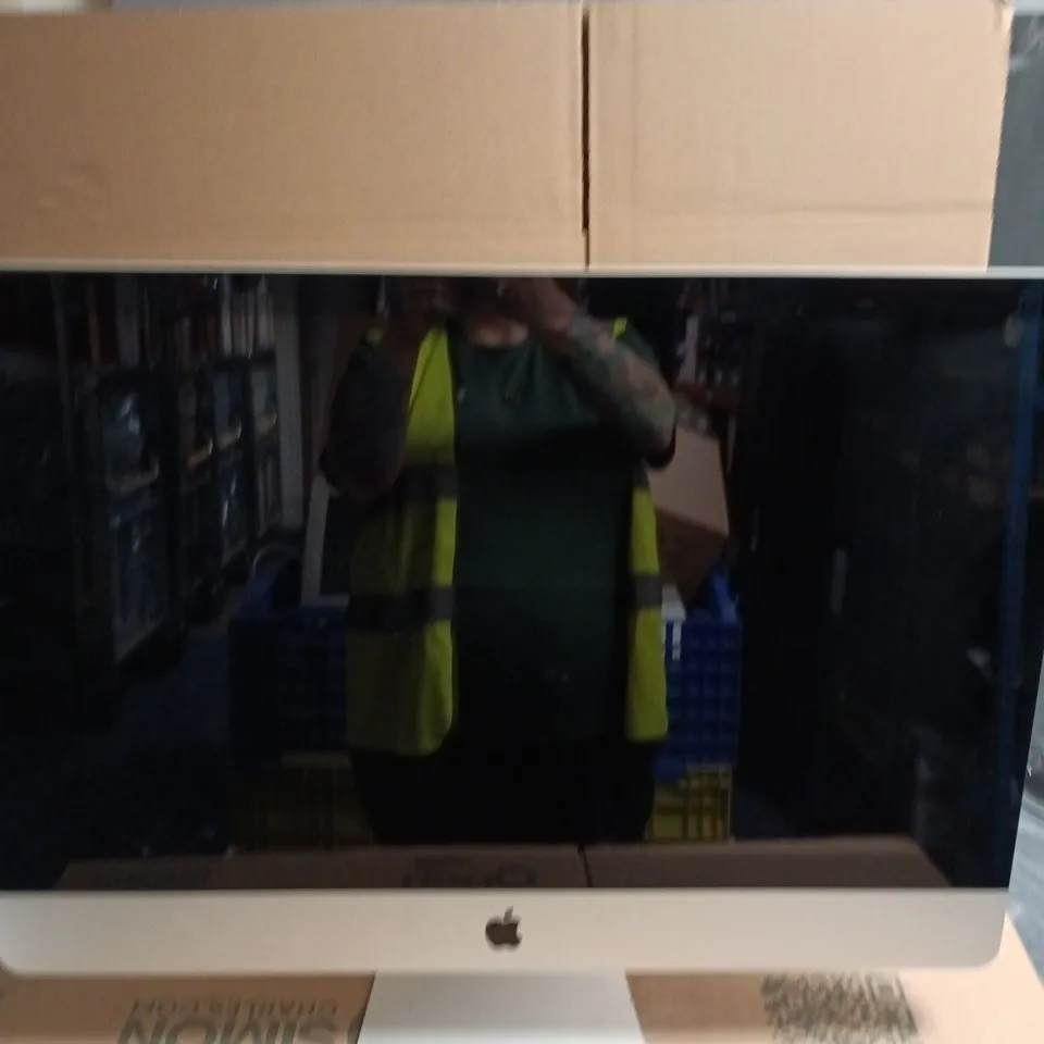 APPLE IMAC ALL IN ONE COMPUTER