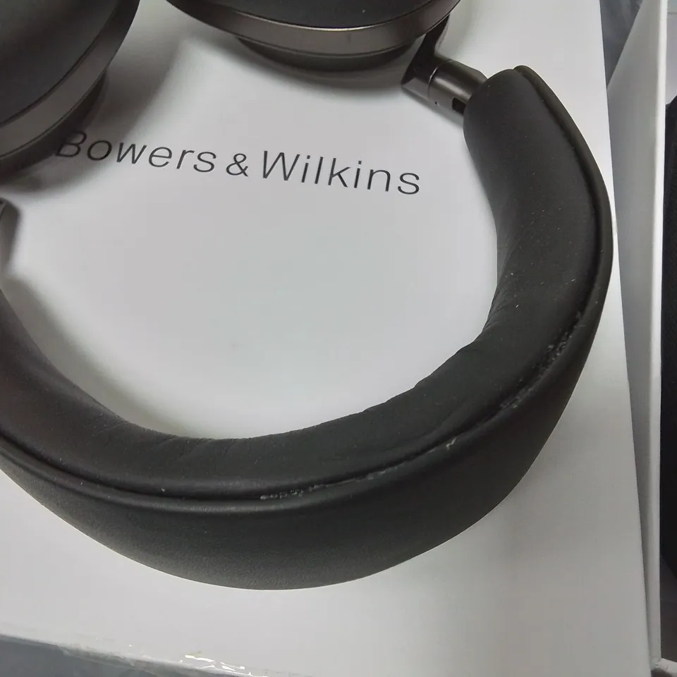 BOWERS & WILKINS PX-8 NOISE CANCELLING WIRELESS HEADPHONES