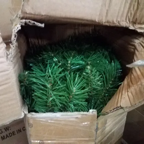 BOXED ARTIFICIAL CHRISTMAS TREE 