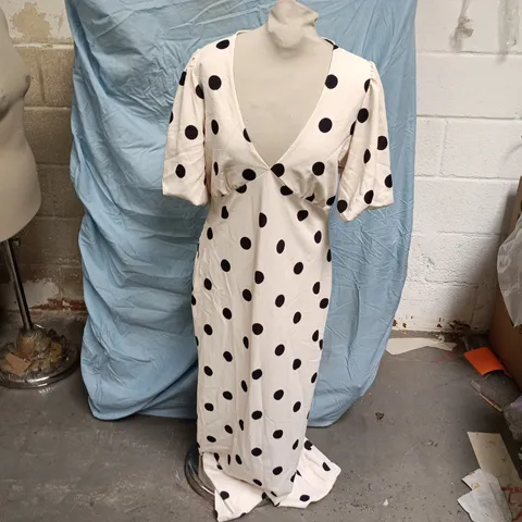 BOOHOO POLKA DOT PUFF SLEEVE MAXI DRESS – IVORY, UK 14