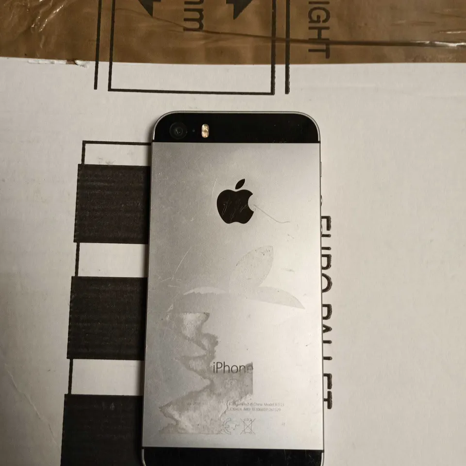 APPLE IPHONE SE A1723