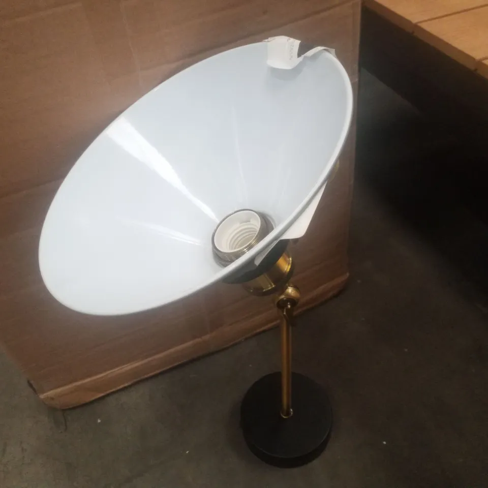 ALIZEH 1 - LIGHT ARMED SCONCE