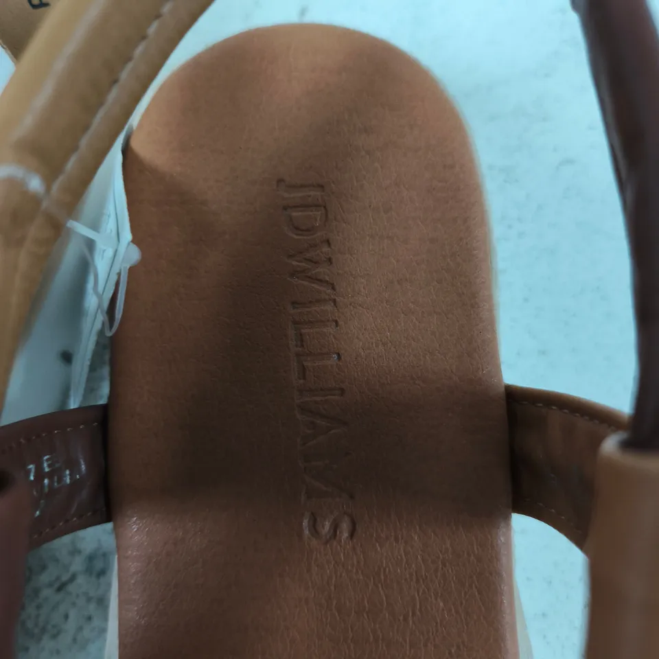 JD WILLIAMS UK 8 WOMEN'S BROWN LEATHER STRAPPY SANDALS