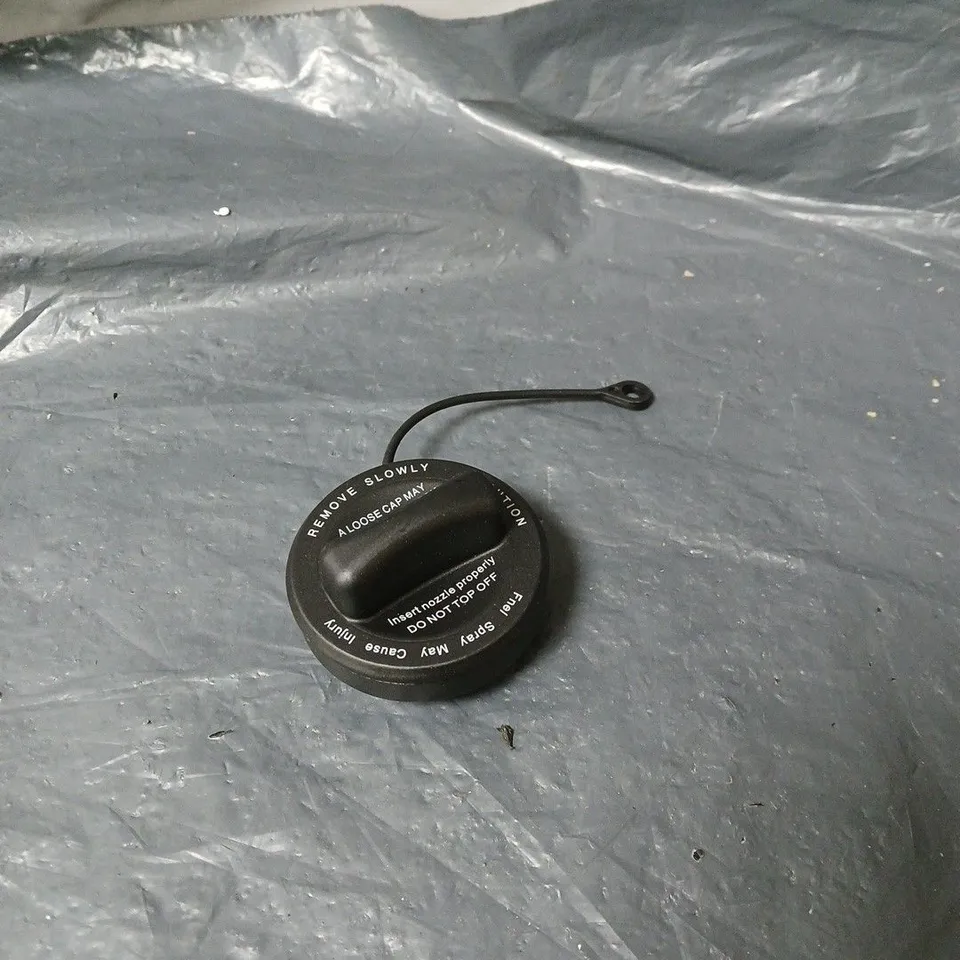 FEBI BILSTEIN FUEL FILLER CAP TO FIT MERCEDES BENZ PKW BOXED