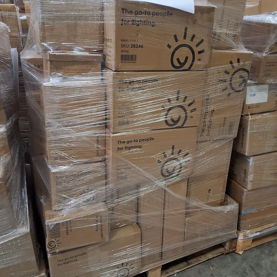 PALLET CONTAINING ASSORTED VALUELIGHTS LIGHTING TO INCLUDE