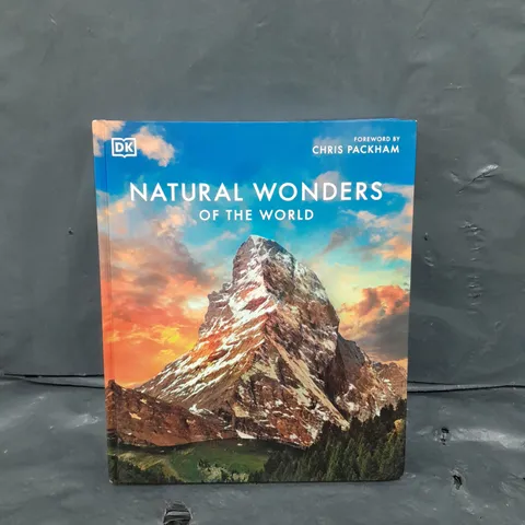 DK NATURAL WONDERS OF THE WORLD BOOK 