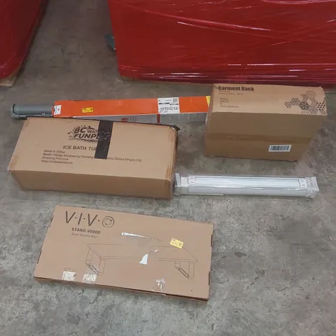 PALLET CONTAINING A LARGE QUANTITY OF ASSORTED ITEMS INCLUDING: MONITOR RISER, GARMENT RACK, ICE BATH TUB, SAFETY GATE, BLINDS ECT