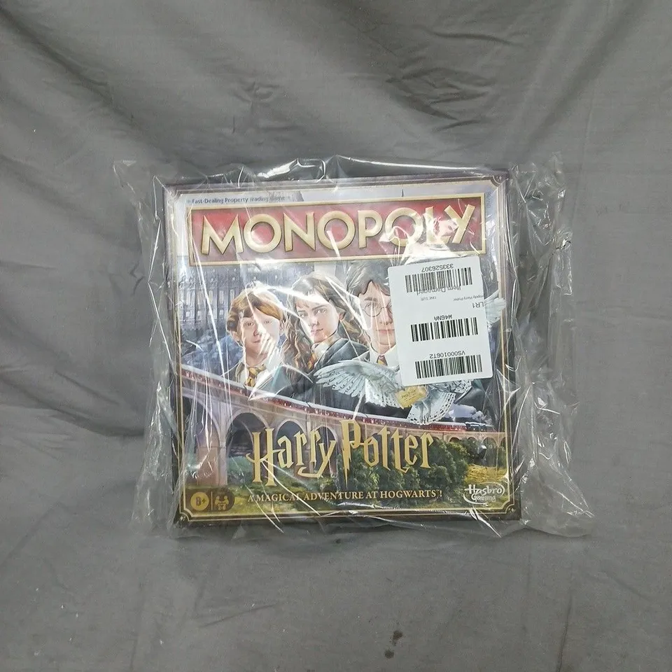 BOXED MONOPOLY HARRY POTTER GAME 