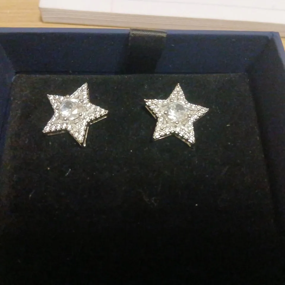 BUTLER & WILSON SPARKLING STAR EARRINGS 