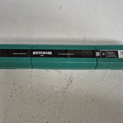 WIESMANN 1893 TORQUE WRENCH SET WITH SOCKET ATTACHMENTS – GREEN CASE