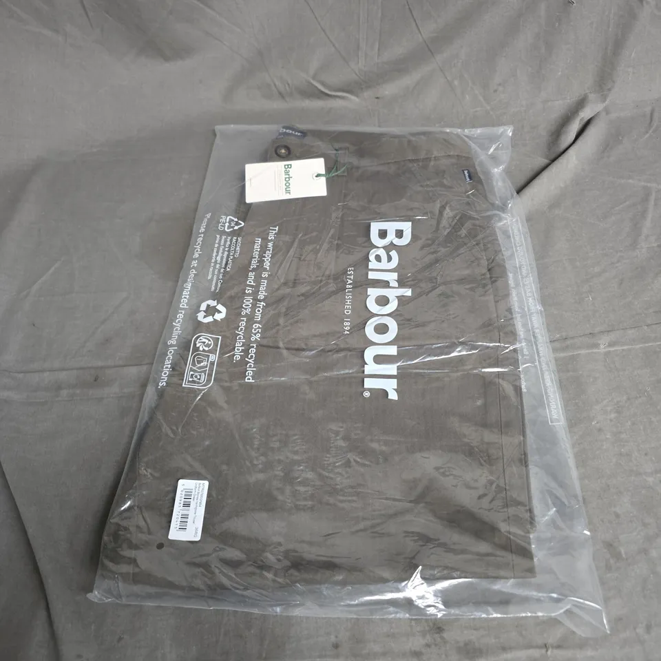 BARBOUR BAYVIEW HERRINGBONE TROUSER IN UNIFORM GREEN SIZE 36RG
