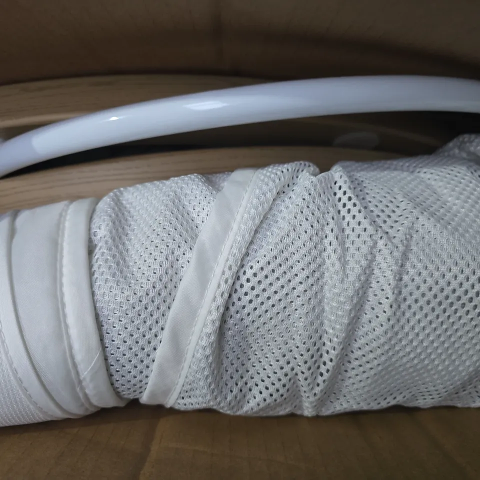 BOXED UNBRANDED INTELLIGENT BABY SWING CHAIR