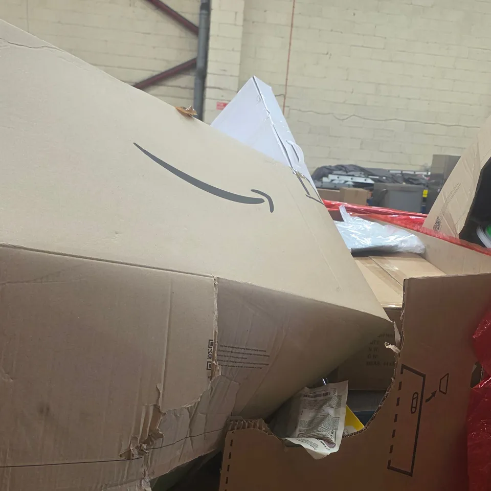 PALLET OF ASSORTED HOUSEHOLD GOODS AND PRODUCTS TO INCLUDE;RETRACTABLE SAFETY GATE,PICTURE FRAME,DOG FLAP