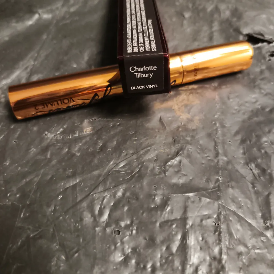 CHARLOTTE TILBURY LEGENDARY LASHES VOLUME 2 BLACK VINYL MASCARA – 8ML