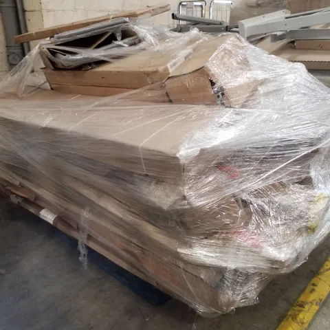 PALLET CONTAINING ASSORTED RETURN OFFICE/WAREHOUSE PRODUCTS 