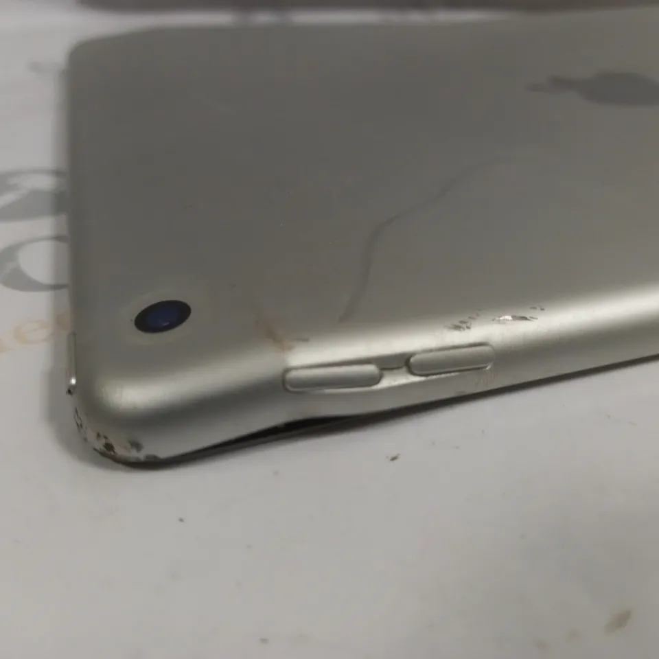 APPLE IPAD 10.2 A2197 IN SILVER