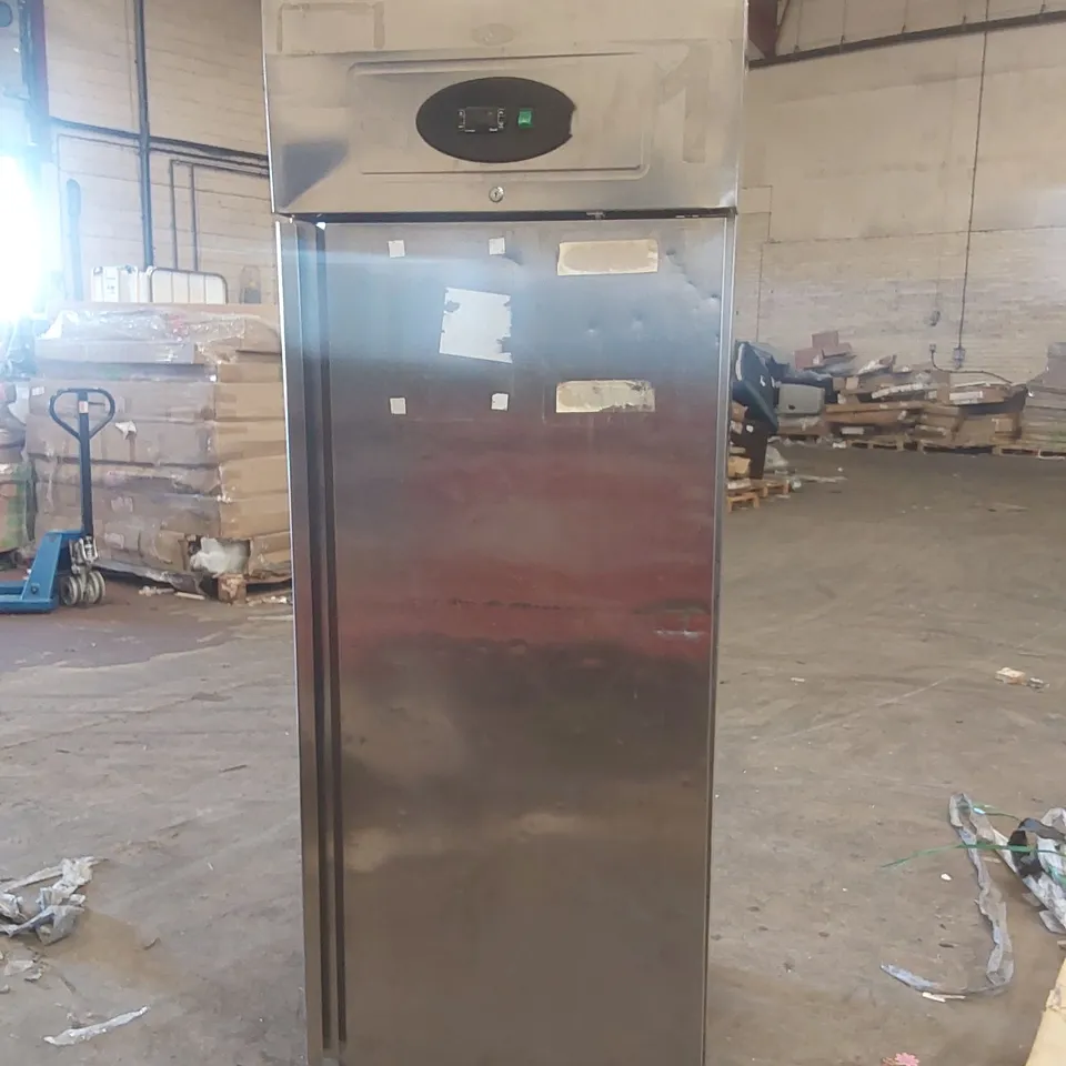TEFCOLD RF710 COMMERCIAL UPRIGHT FREEZER