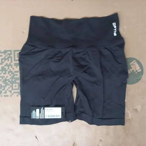 DFYNE DEFY 4.5" SHORTS IN MIDNIGHT BLACK SIZE MEDIUM