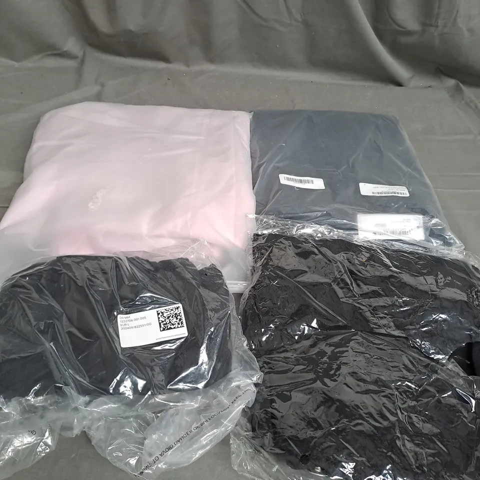 BOX OF APPROXIMATELY 20 ASSORTED CLOTHING AND FASHION ITEMS IN VARIOUS STYLES AND SIZES TO INCLUDE TOPS , DRESSES , JEANS , ETC