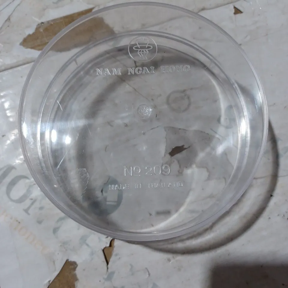 LARGE QUANTITY OF VARIOUS TYPES OF TRANSPARENT TUBS 