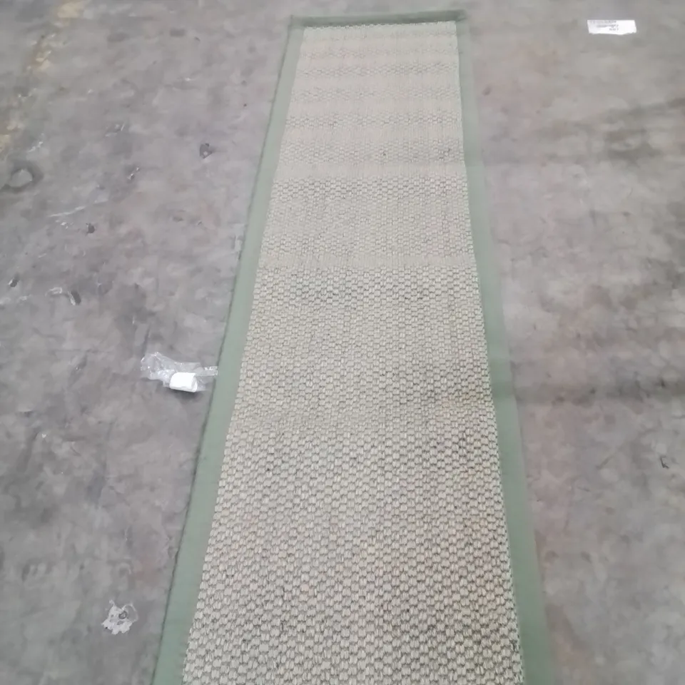 QUALITY DESIGNER AREA RUG - APPROXIMATELY 230X60CM