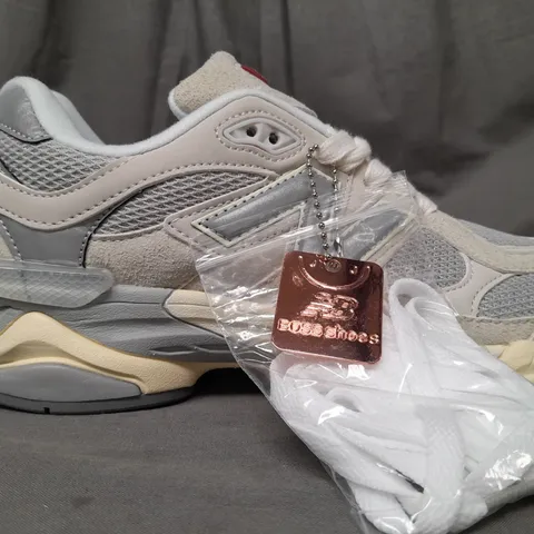 BOXED PAIR OF NEW BALANCE 9060 SHOES IN CREAM/BEIGE UK SIZE 6.5