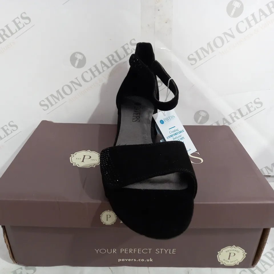 BOXED PAVERS OPEN TOE PLATFORM SHOES JANSP37007 - SIZE 7