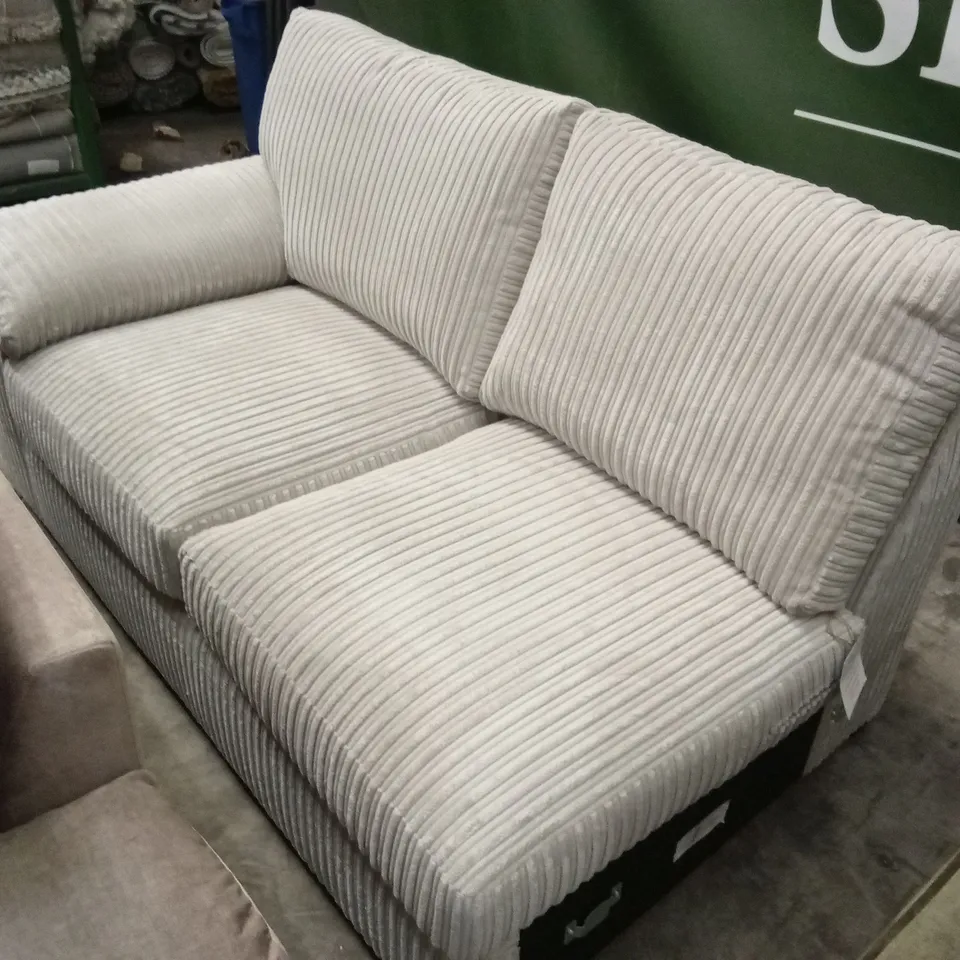 5 x ASSORTED DESIGNER SOFA PIECES