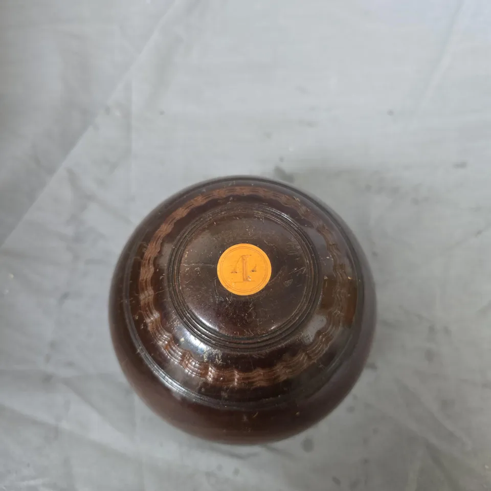 WOODEN  CROWN GREEN BOWL BIAS NO.4