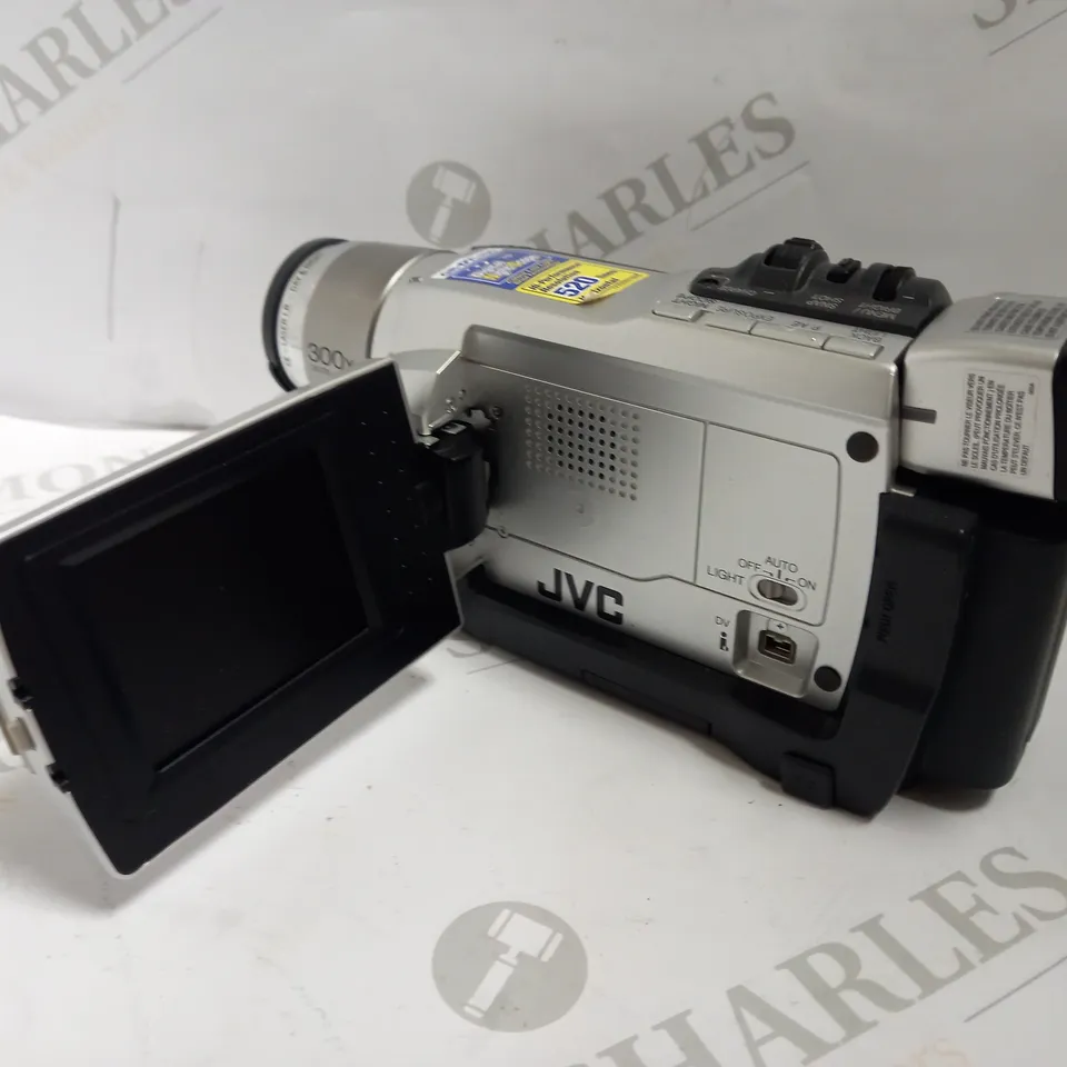 JVC GR-DVL150E DIGITAL VIDEO CAMERA WITH BAG
