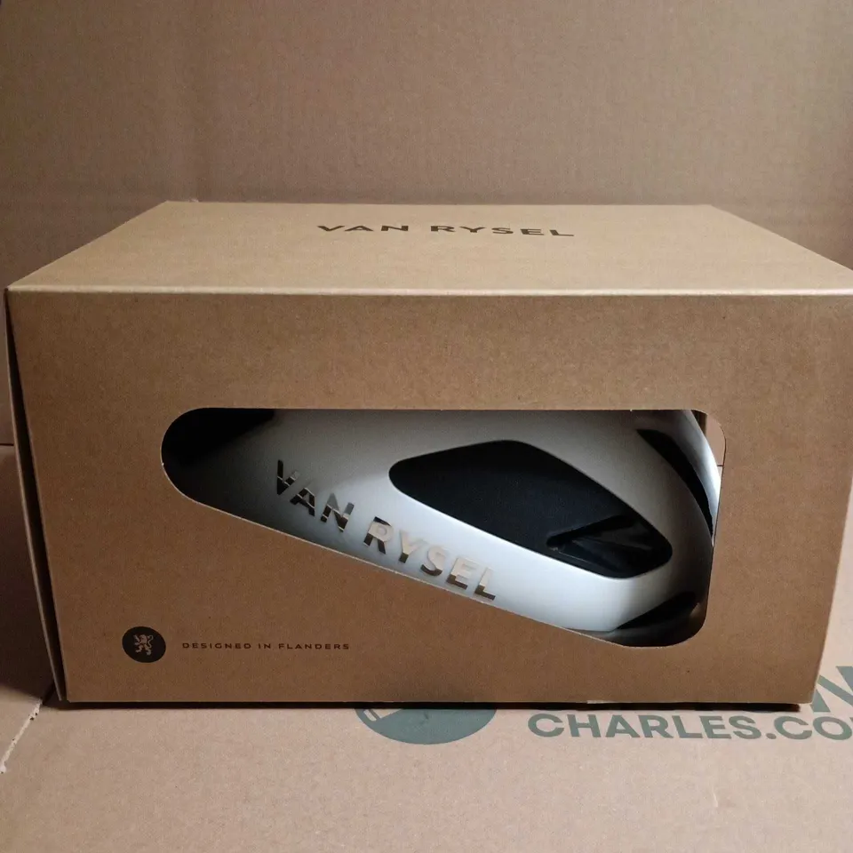 VAN RYSSEL HELMET – WHITE, SIZE M (55-59 CM)