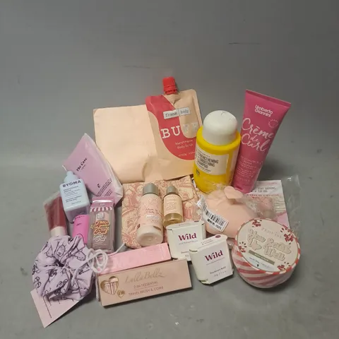 APPROXIMATELY 20 ASSORTED COSMETIC PRODUCTS TO INCLUDE - PLOUISE YOU SCRUB UP WELL BODY BUTTER - FRANK BODY MARSHMALLOW BODY SCRUB - L'OCCITANE CHERRY BLOSSOM SHIMMERING LOTION - ETC