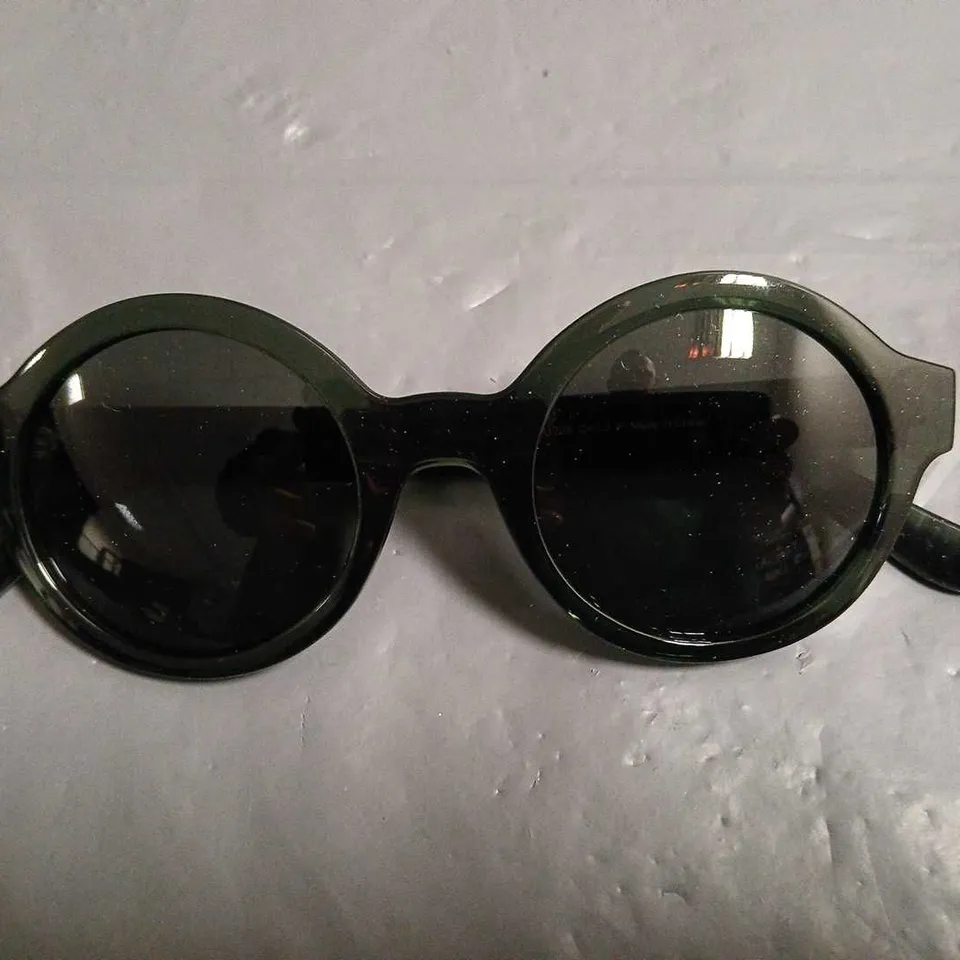 BOXED PAIR OF MELLER BLACK FRAMED GLASSES