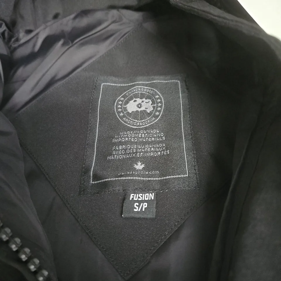 CANADA GOOSE FUSION JACKET - BLACK - SIZE S/P (WOMEN)