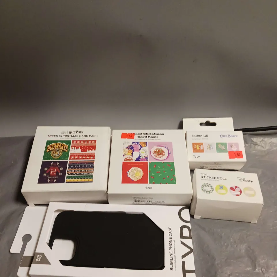 MEDIUM BOX OF APPROXIMATELY 20 ASSORTED HOUSEHOLD ITEMS TO INCLUDE STICKER ROLLS, CARDS AND PHONE CASES