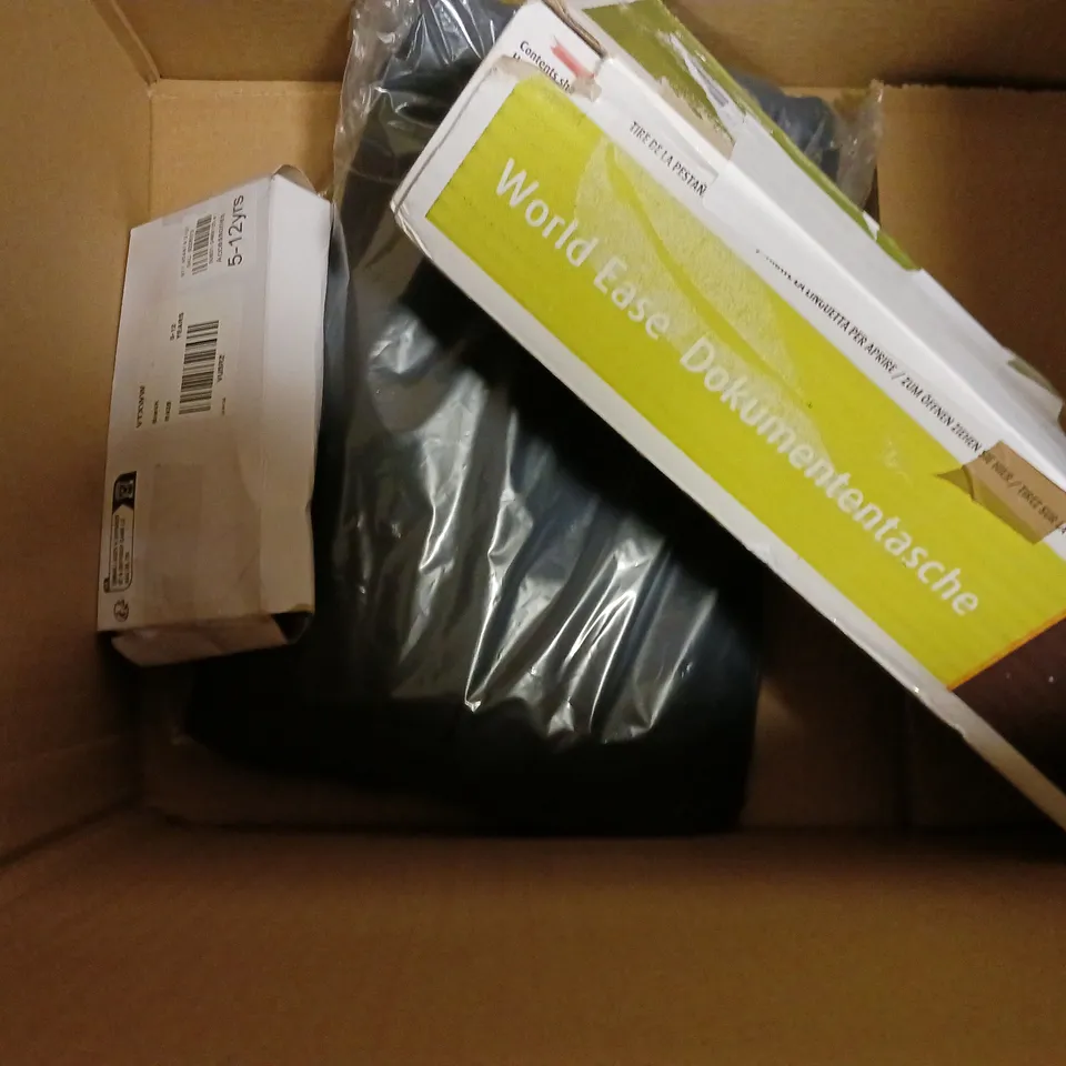 BOX OF APPROXIMATELY 5 ASSORTED ITEMS TO INCLUDE - M M BAG , EVERYDAY DUVET COVER SET , LEGO MARVEL SPIDERMAN ETC