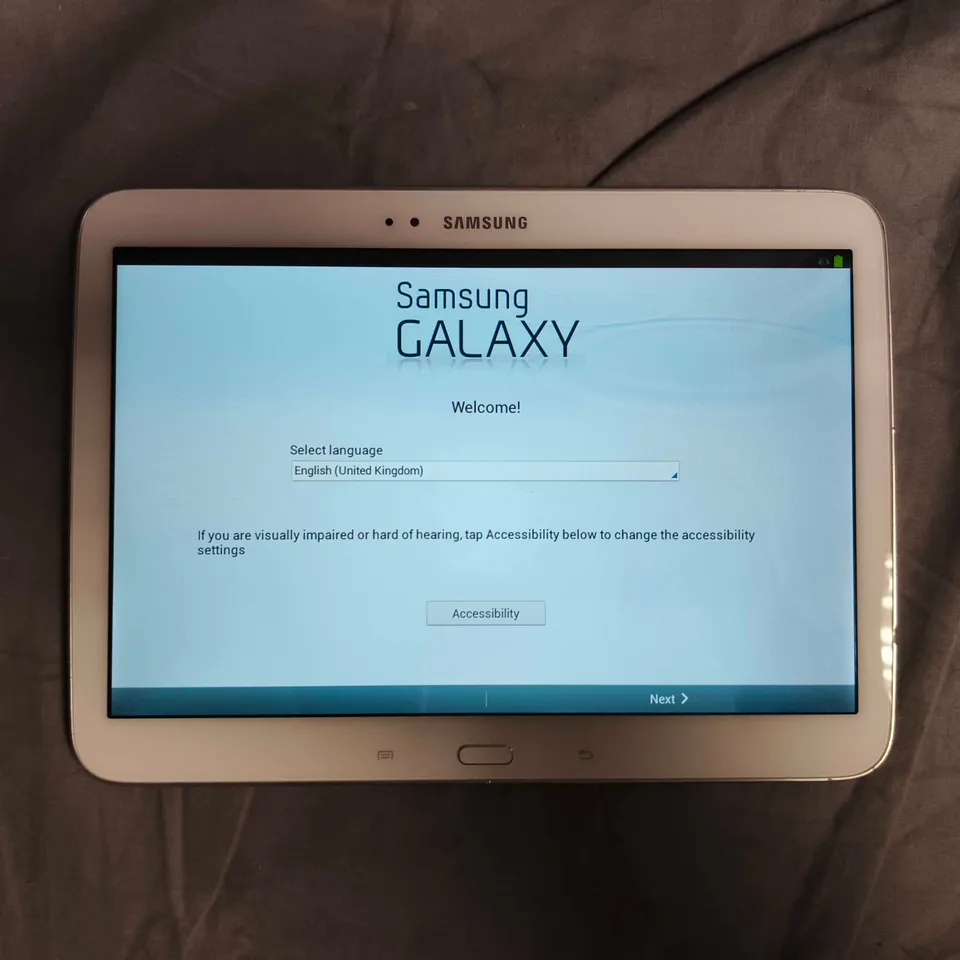 SAMSUNG GALAXY TABLET – WHITE