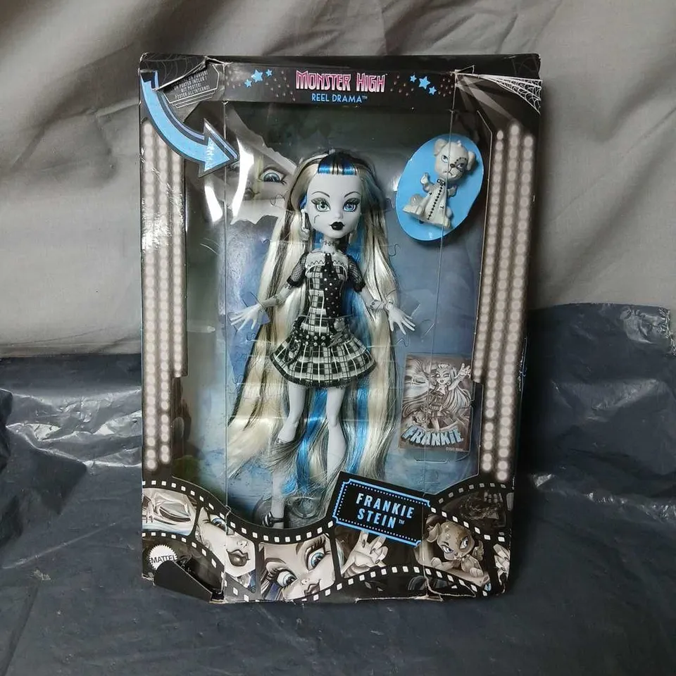 MONSTER HIGH FRANKIE STEIN DOLL – BOXED