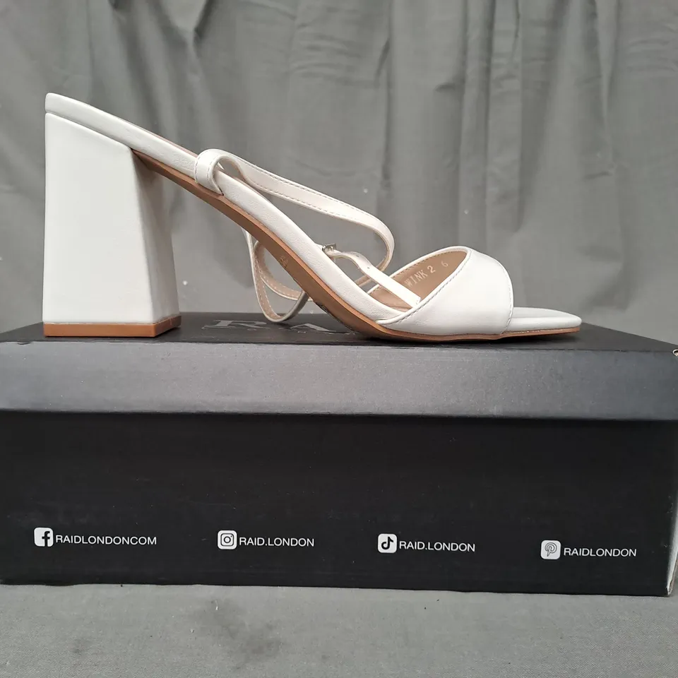 BOXED PAIR OF RAID OPEN TOE BLOCK HEEL SANDALS IN WHITE UK SIZE 6