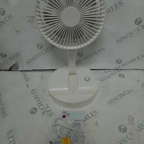 FOLDING AND TELESCOPHIC FAN