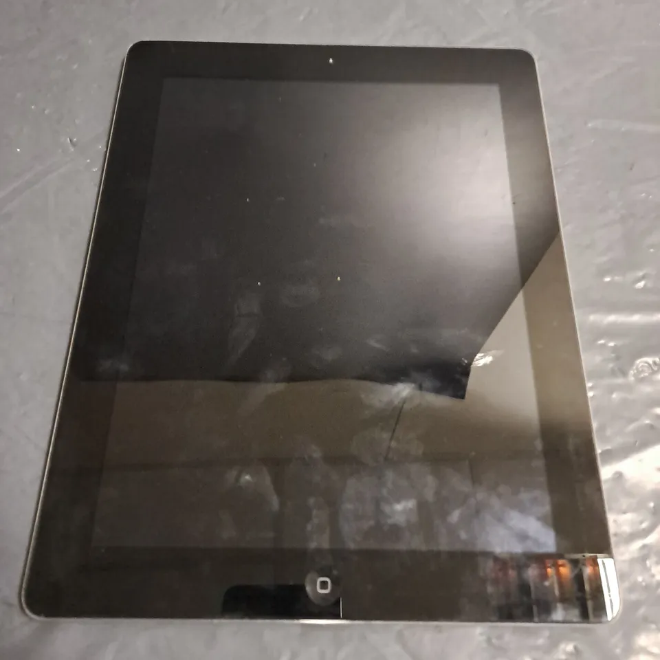 APPLE IPAD 2 (A1395)